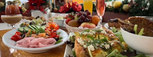 NYC Holiday Brunch Cruise on Yacht Manhattan 