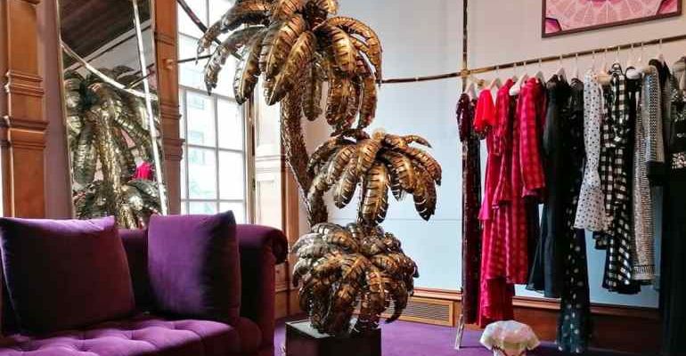 London Designer Boutiques Full-Day Private Guided Tour with Food