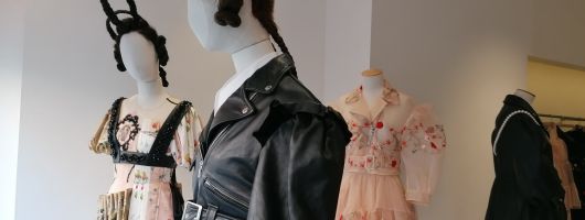 London Fashion History Half Day Shopping Tour with Food