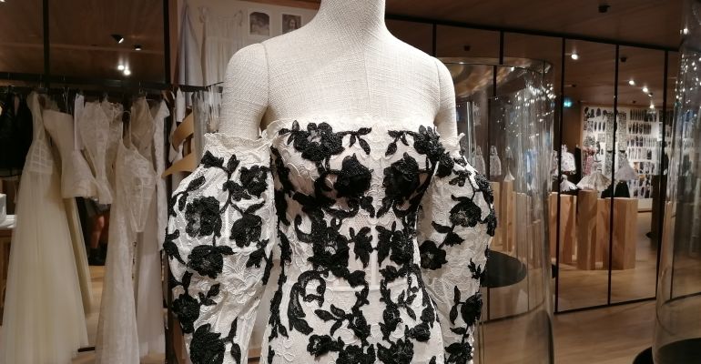 London Fashion History Full Day Shopping Tour with Food