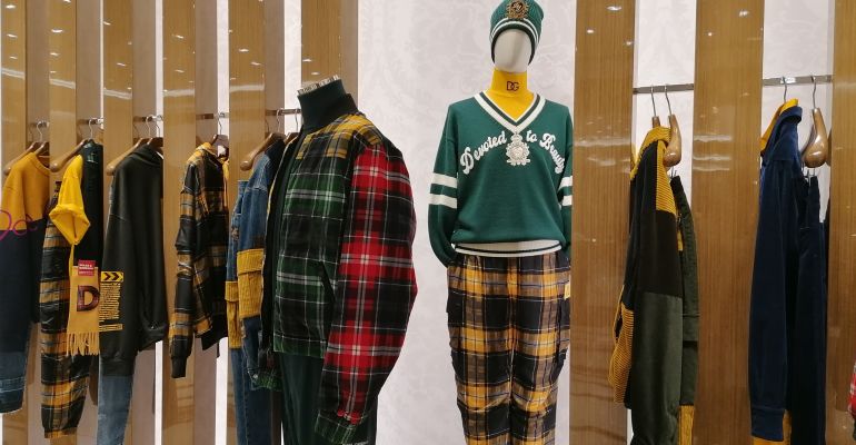 British Fashion and Design Half Day Tour of London with Food