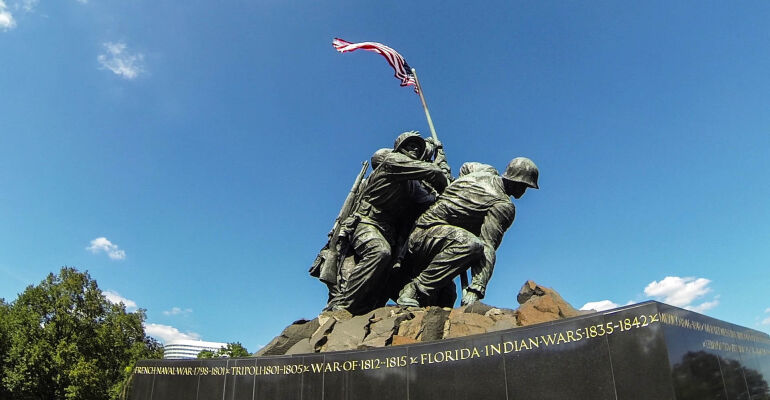 Full Day Sightseeing Bus and Boat Tour in Washington DC