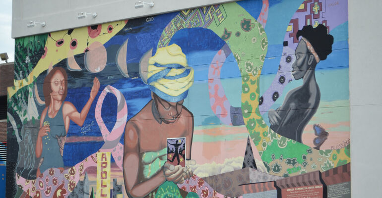 Group Walking Tour of Harlem and Columbia University in New York