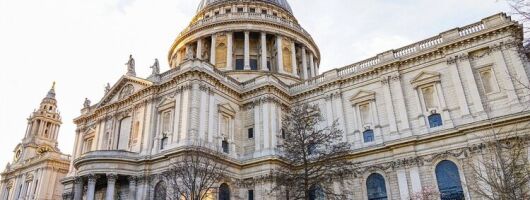 Sightseeing and History Tour of London