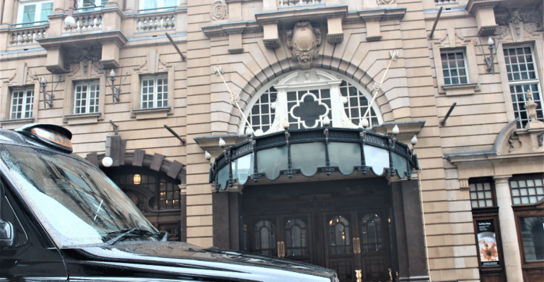 Queen Taxi Tour of London