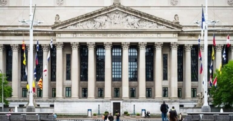 Full Day Best of Washington DC Open-Top Bus Tour