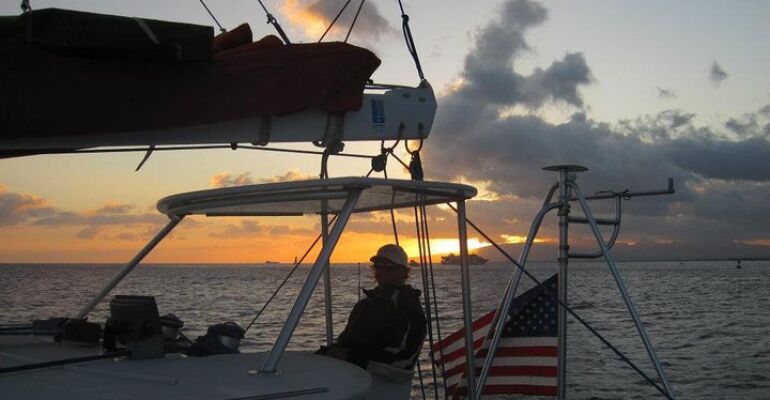 Honolulu Sunset Cocktail Cruise Experience