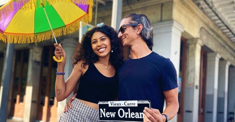 New Orleans Colorful House Photoshoot Experience