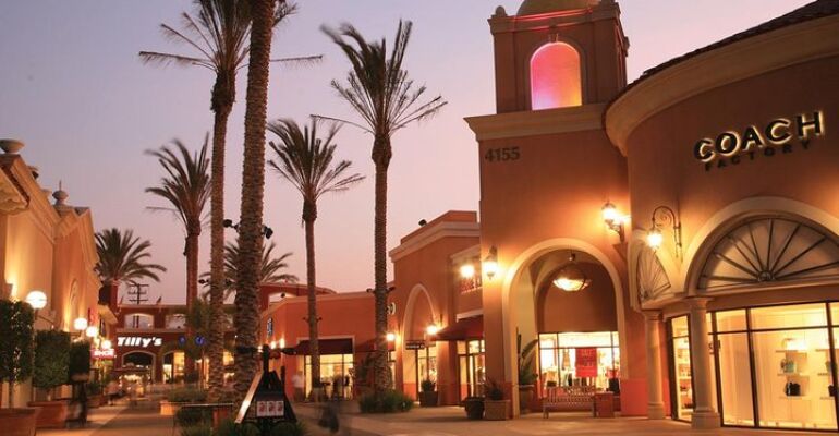 San Diego Premium Outlet Shopping Experience