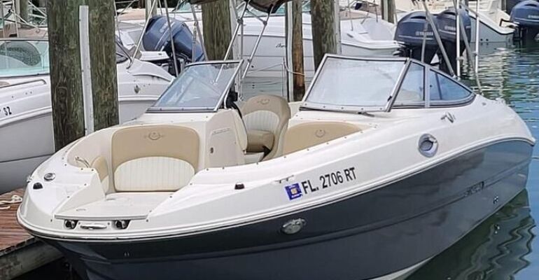 Miami Stingray 24 Boat Rental Experience