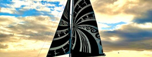 Moana’s Sunset Cocktail Sail Along Oahu's Waikiki Coast