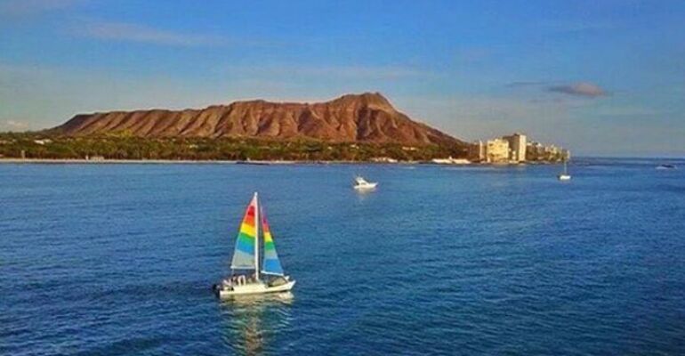 Waikiki Beach Afternoon Sail and Refreshments