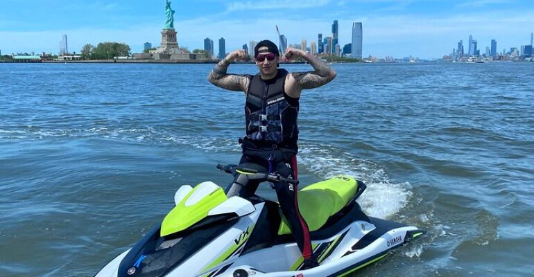 New York Jet Ski Tour With Iconic Landmarks