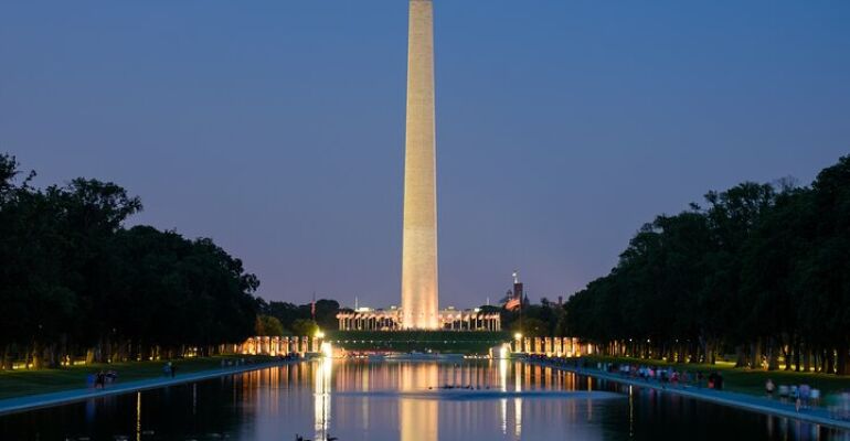 Washington DC Evening Interactive Walking Tour