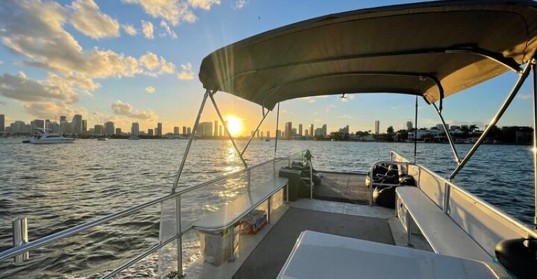 Miami Bay Boat Tour Experience