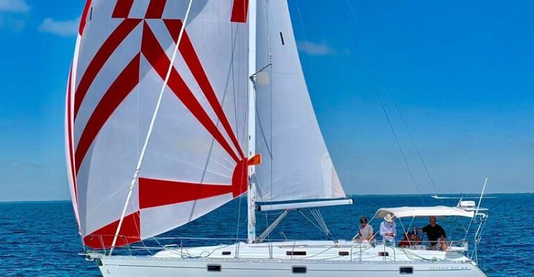 Miami Private Sailing Tour Experience: Biscayne Bay
