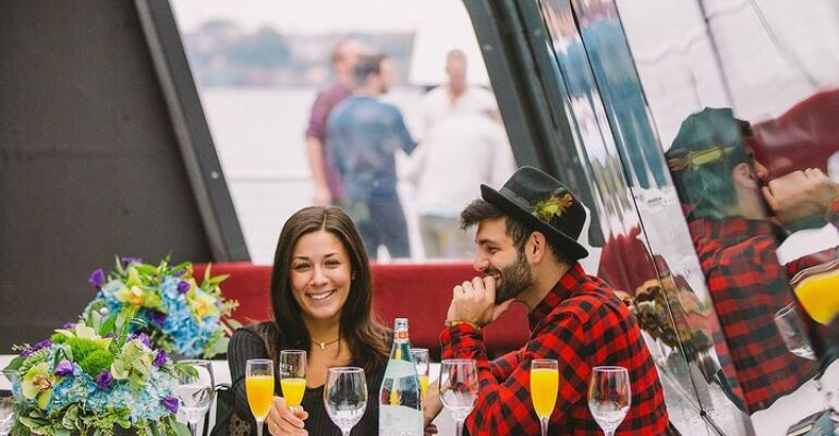 New York Bateaux New Year's Day Brunch Cruise