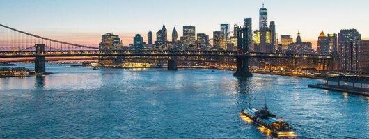 Bateaux New York Thanksgiving Plated Dinner Cruise