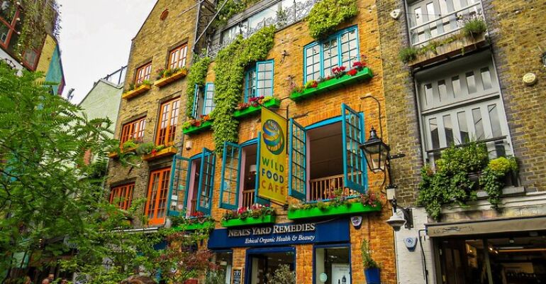 London Outdoor Mystery Walk and Exploration