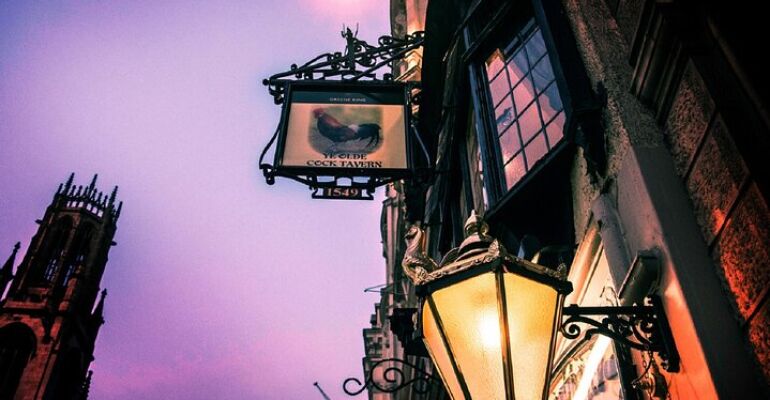 London Haunted Pub Walking Tour Experience