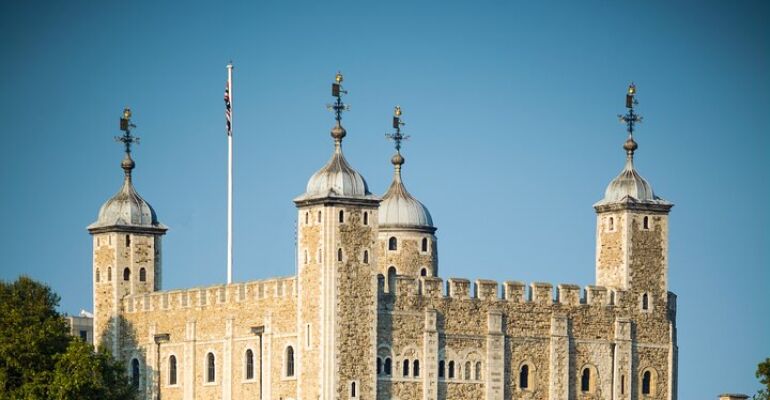 London Family Treasure-Hunt History Tour