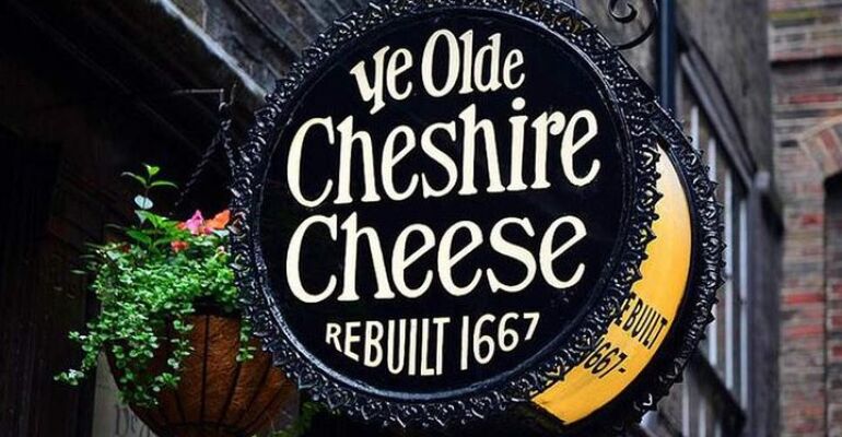 London Historic Pubs and Walking Tour