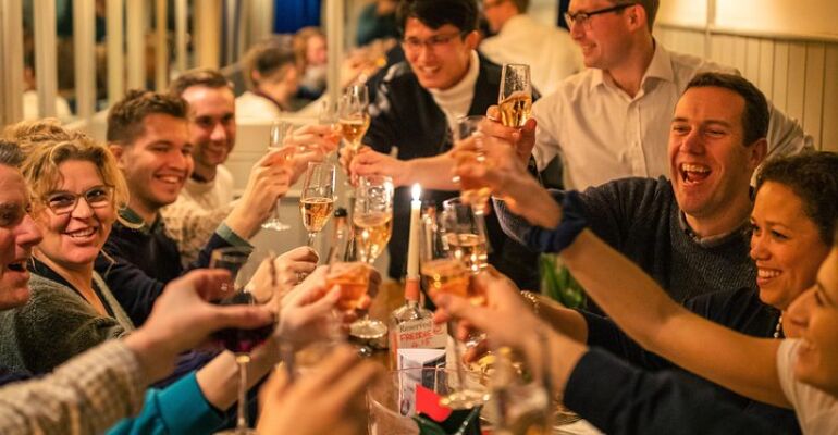 London 2.5 Hour History Of Wine Tour