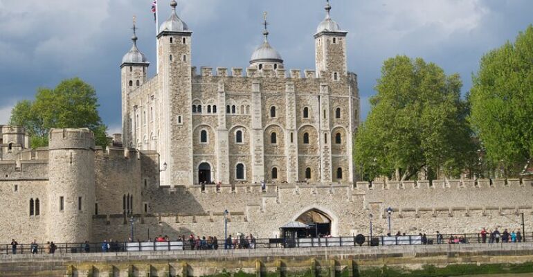 London Ultimate Royal History and Boat Tour