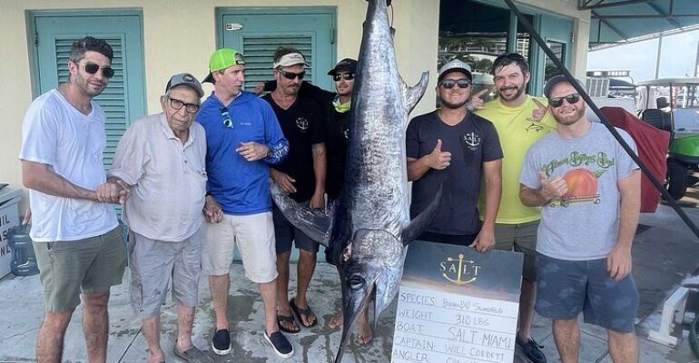Miami Beach Luxury Yacht Fishing and Skeet Shooting