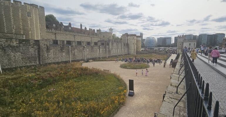 London Tower Guided Highlights and Crown Jewels