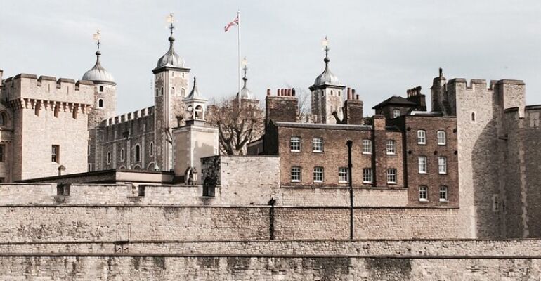 London Tower of London Tour and Afternoon Tea