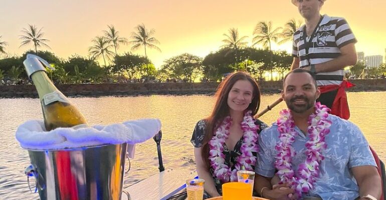 Waikiki Venetian Gondola Cruise Experience