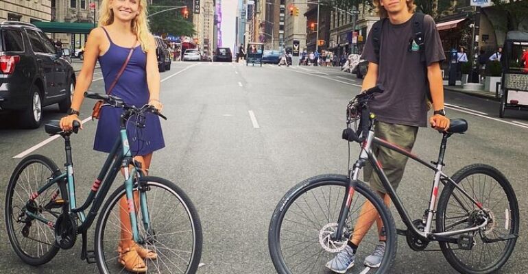 New York City Bike Renting Adventure Experience