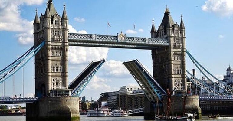 London Southbank Landmarks Walking Tour