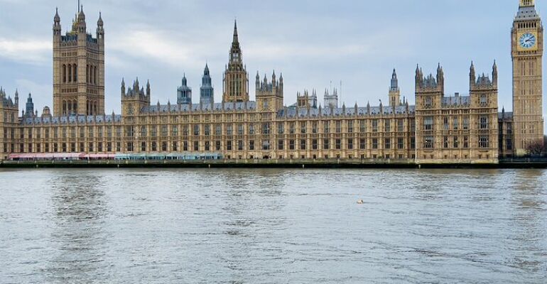 London Historical Landmarks Tour and Experience