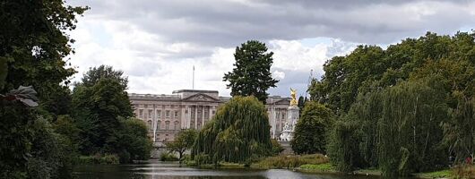 Royal Kensington Walking Tour