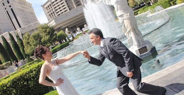 Las Vegas Fountain Photo Shoot Experience