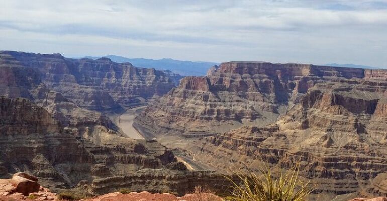 Las Vegas Grand Canyon and Hoover Dam Tour