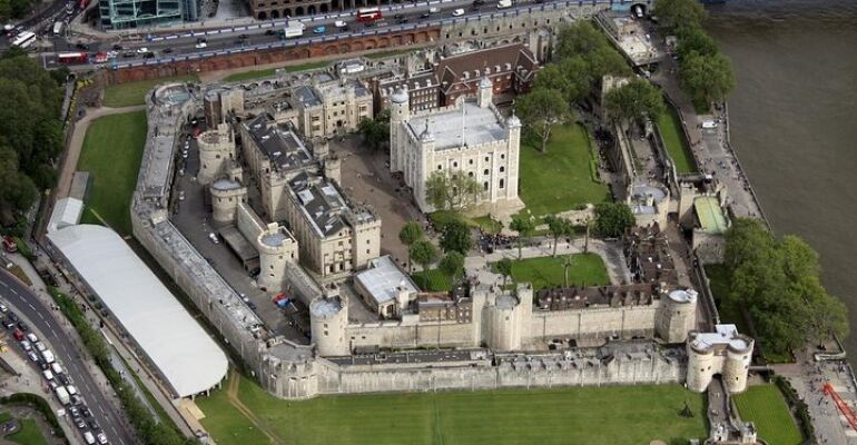 London Luxury Guided Historical Tour Experience