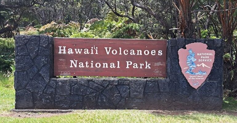 Hawaii Private Customizable Volcanoes Tour