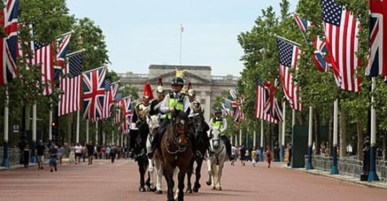 London Bespoke Luxury Taxi Tour Experience