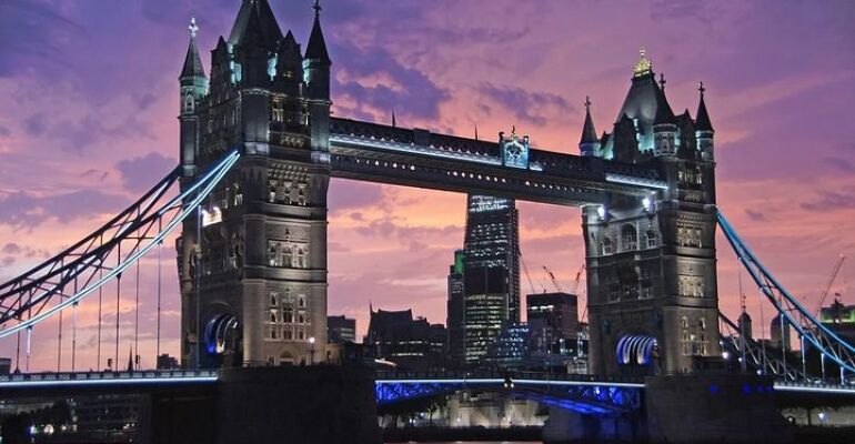 London Illuminated Landmarks Night Tour