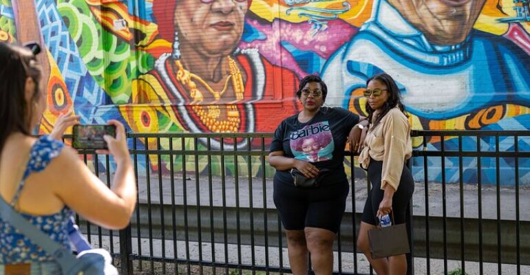 Chicago Southside Street Art and History Tour