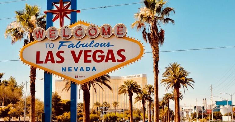 Las Vegas Desert Adventure and Landmark Tour