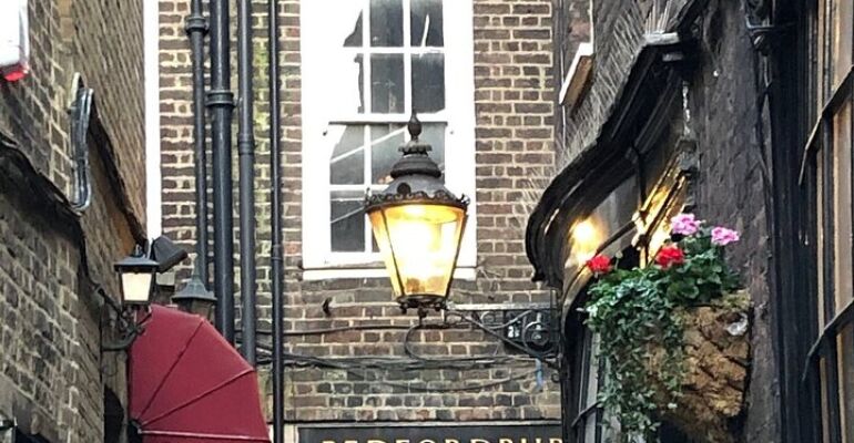 London Moonlit Ghost Walk Experience