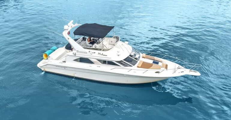 Miami Private Luxury Yacht Cruise Experience