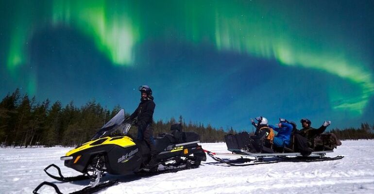 Alaska Snowmobile Driving Experience Adventure