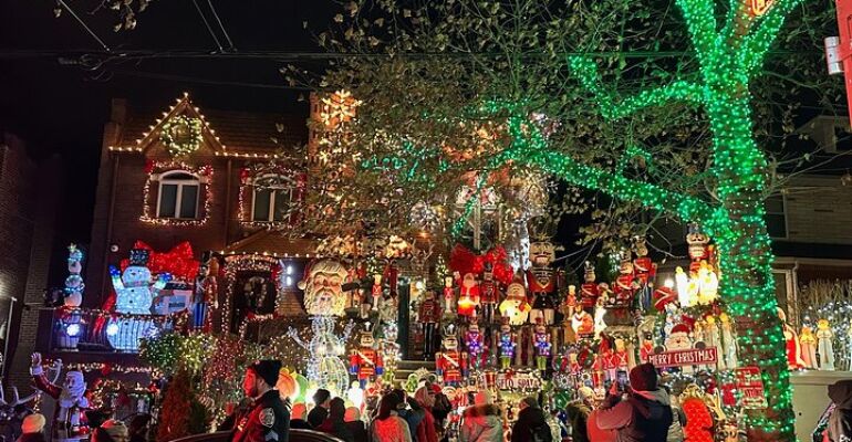 Dyker Heights Christmas Lights Guided Tour