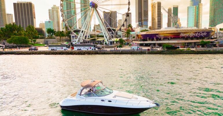 Miami Scenic Sailing Adventure Experience