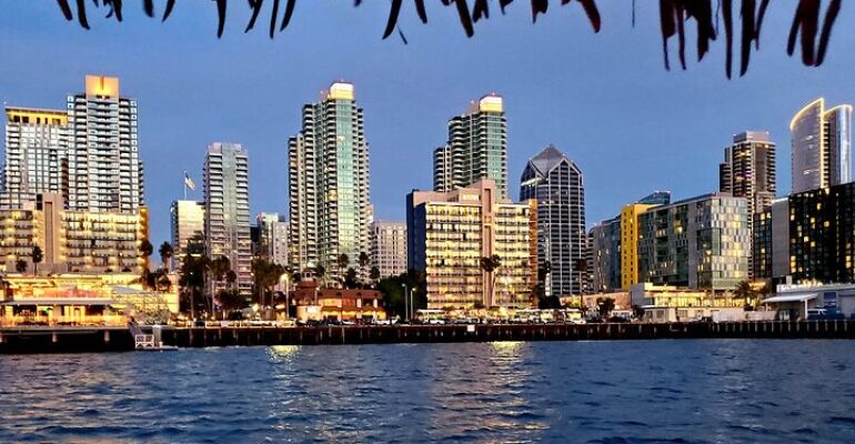 San Diego Tiki Lounge Night Cruise